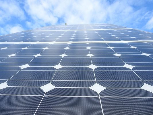 panneau solaire monocristallin de 100w 12v 200w 250w 210w 220w 230w 240w 250w 24 volts 300 watts